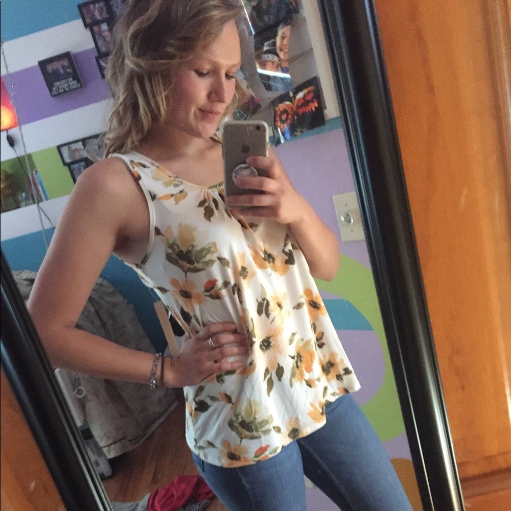 Meet your Posher, Alyson